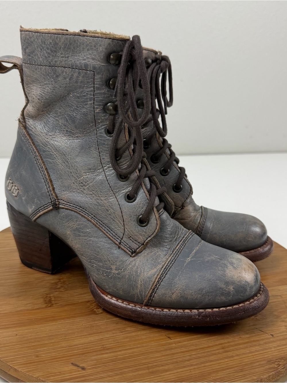 BED/STU Judgement Gray Leather Lace-Up Boots